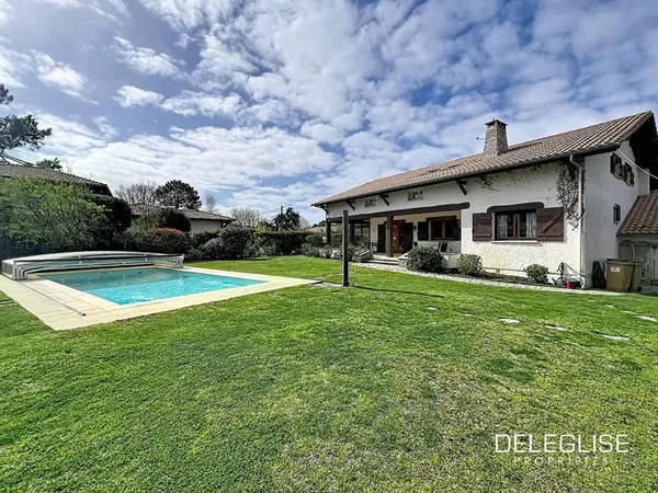 Villa Basco-Landaise avec piscine à Vendre - Gujan Mestras