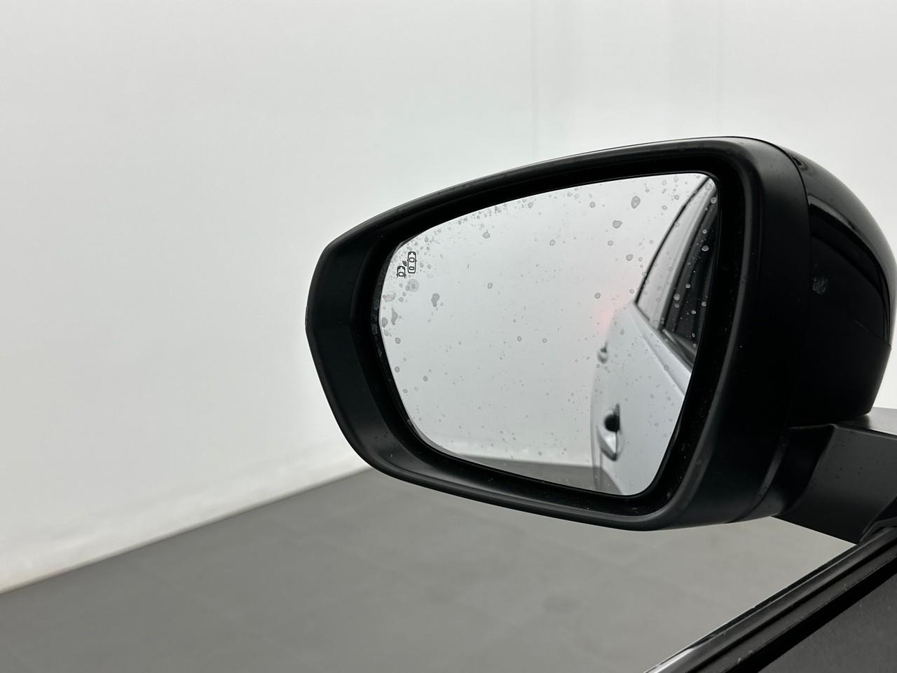 Peugeot 5008 puretech 130ch s&s eat8 gt pack — photo 36
