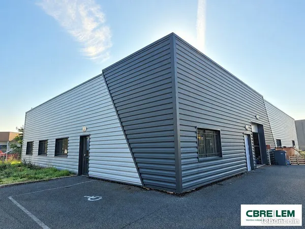 LOCAL D'ACTIVITE 543 m² CAUDEBEC-LÈS-ELBEUF
