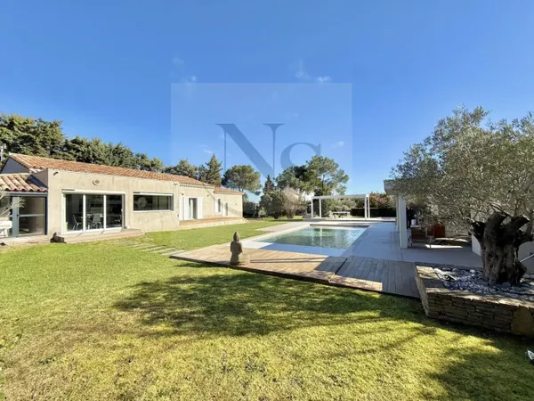 AIX-EN-PROVENCE / VILLA D'ARCHITECTE FAMILIALE PROCHE ÉCOLE IBS