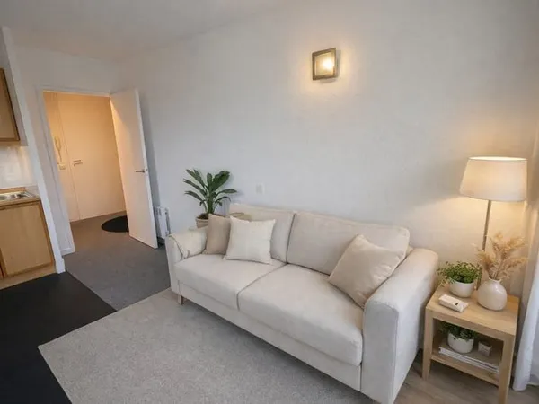 CHARMANT APPARTEMENT À URRUGNE
