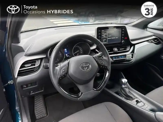 Toyota C-Hr 1.8 hybride 122ch dynamic e-cvt — photo 9