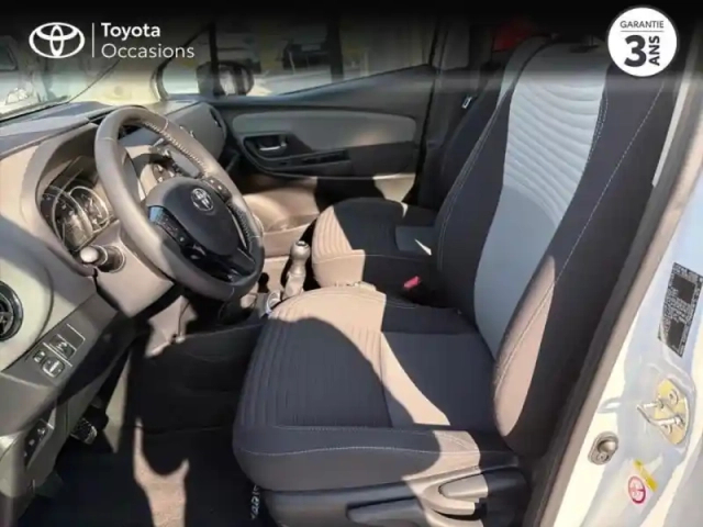 Toyota Yaris 70 vvt-i france 5p my19 — photo 11