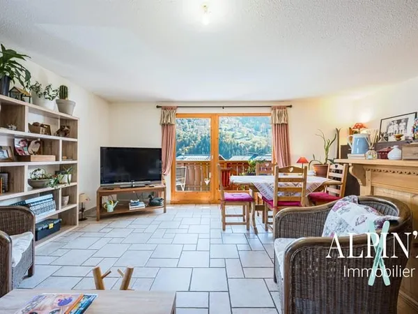 Appartement 4 pièces Le charme authentique des Allues