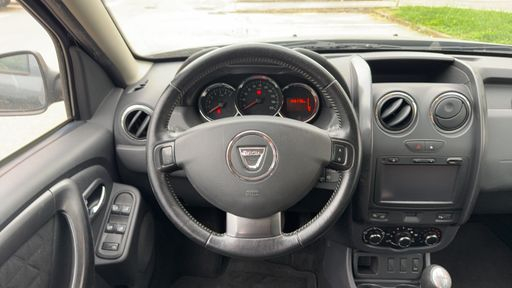 Dacia Duster 1.5 dCI 110 - Prestige – 2015 – 149178 km – Diesel – Boîte Manuelle — photo 35