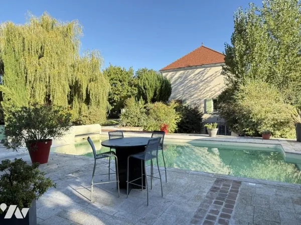 Maison 7 pièces 205 m²