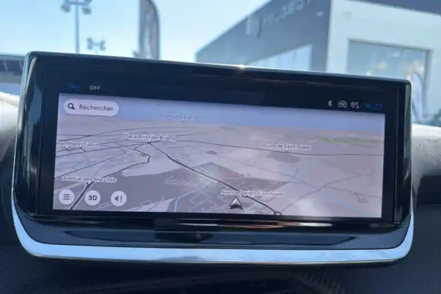 Peugeot 208 hybrid 100 e-dcs6 — photo 69
