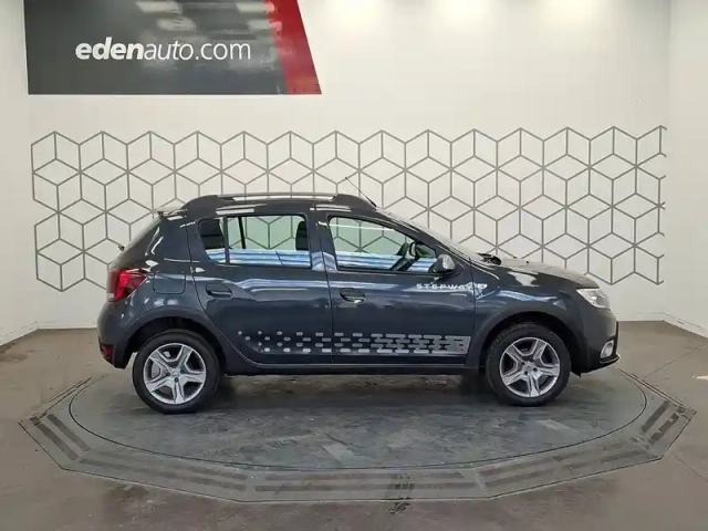 Dacia Sandero sce 75 — photo 6
