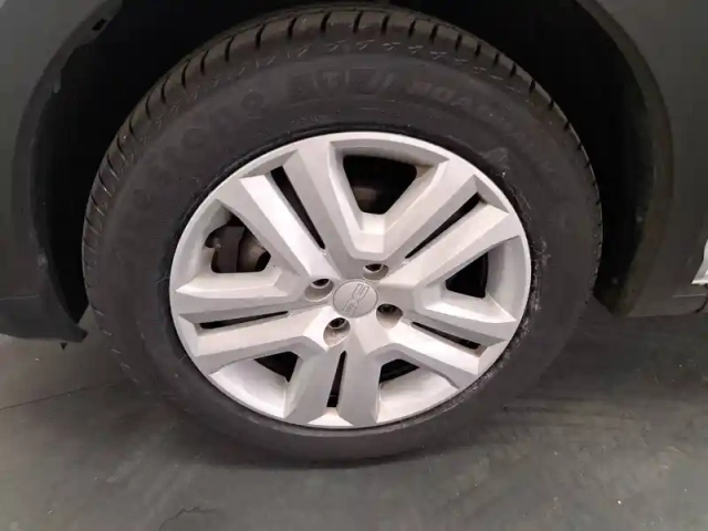 Dacia Sandero eco-g 100 — photo 15
