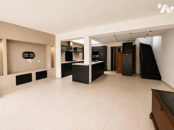 Maison 5 pièces 145 m²