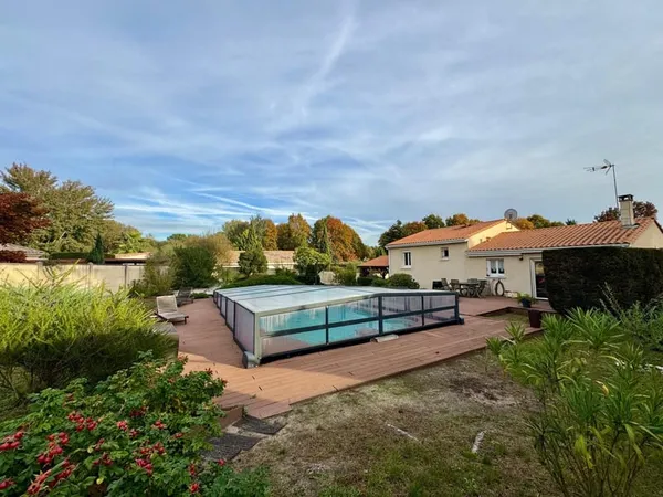 Maison contemporaine de 110 m2, sur une parcelle de 1025 m2