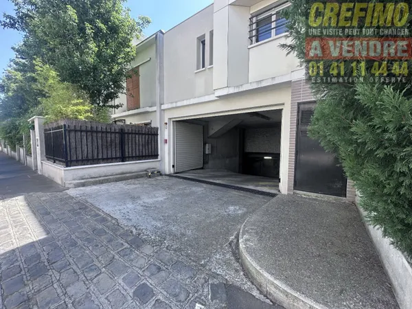 Parking intérieur 12 m²