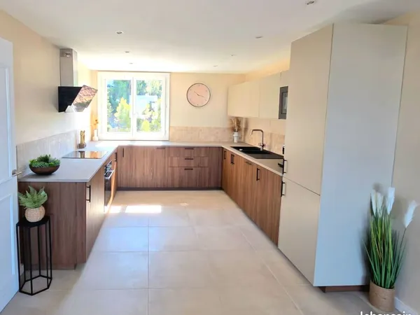 Superbe Appartement T5/6 13009