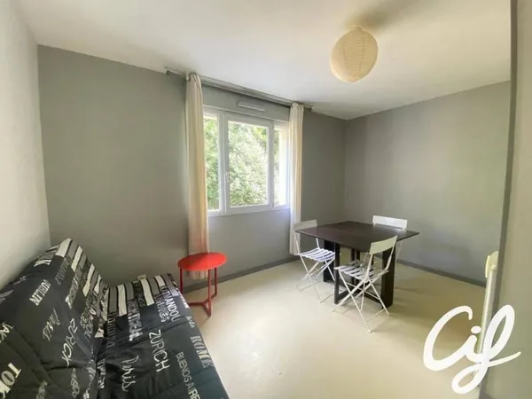 Appartement 1 pièce 19 m²