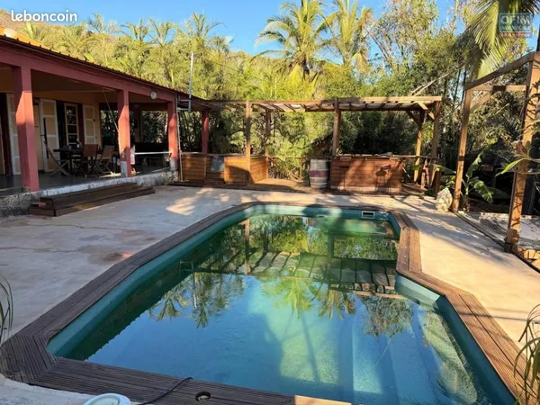 Villa 5 pièces 152 m²