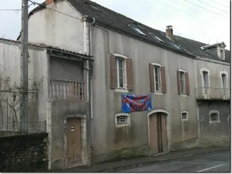 Gramat, vaste maison centre ville à rénover