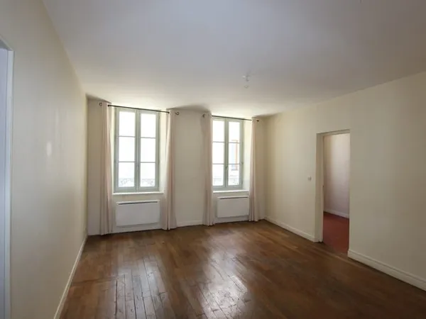 Appartement type 3 quartier historique