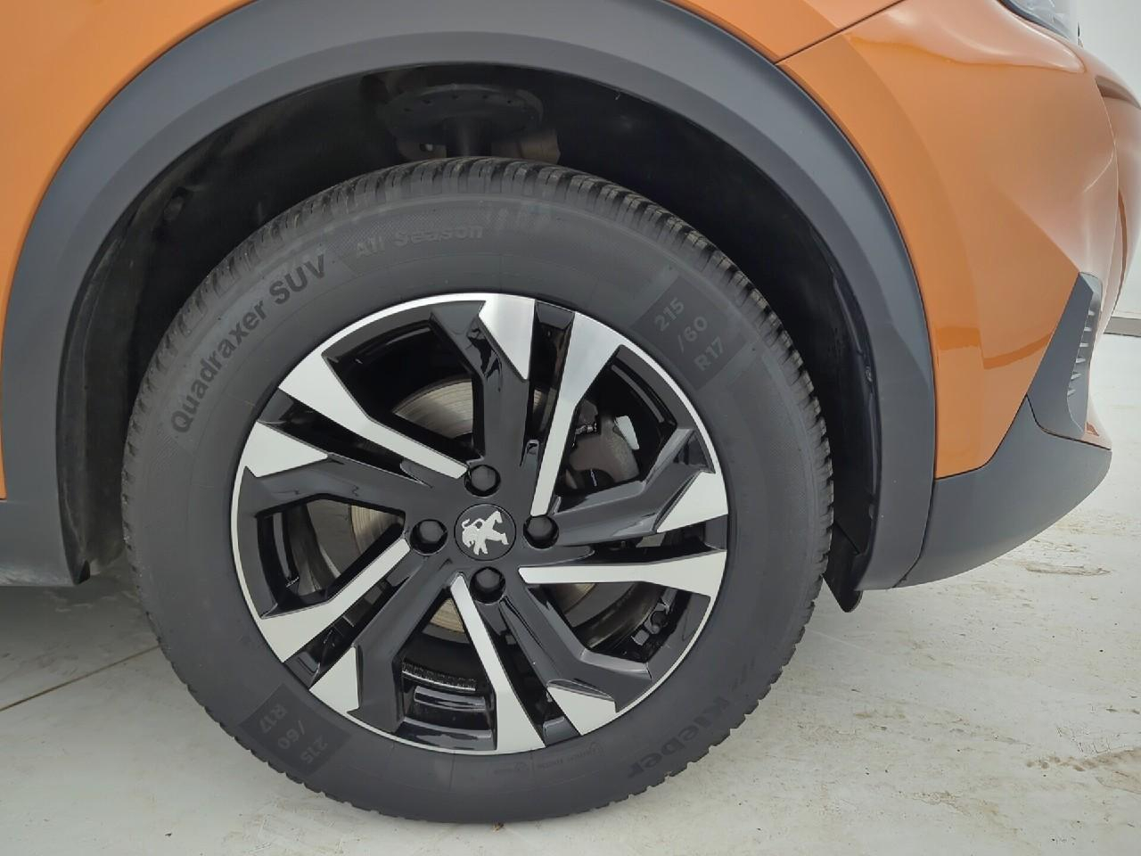 Peugeot 2008 puretech 100 s&s bvm6 allure — photo 2