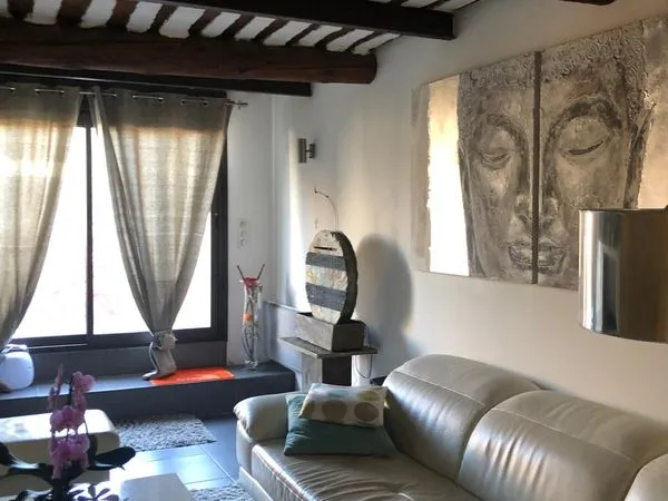 Appartement T4 dans mas avec piscine
