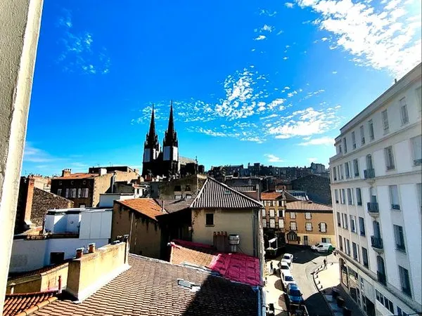 Charmant studio - Jaude - Vue Cathédrale
