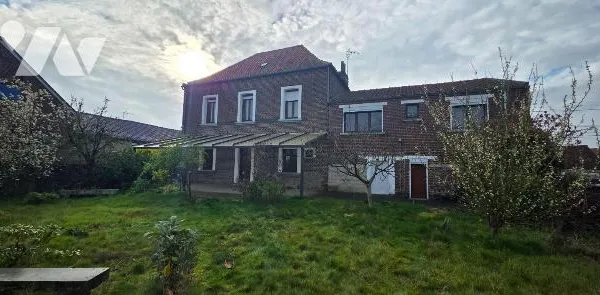 Maison 10 pièces 238 m²