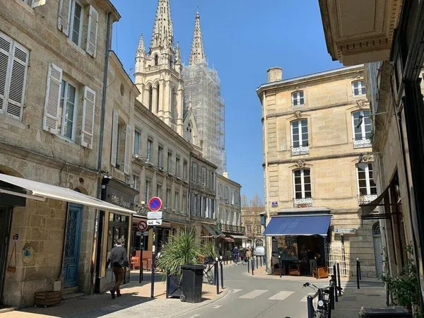 Local commercial 76 m²