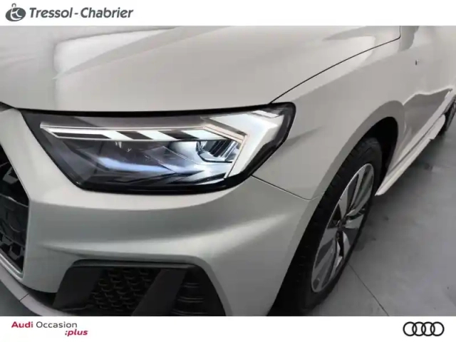 Audi A1 sportback 30 tfsi 110 ch s tronic 7 — photo 8