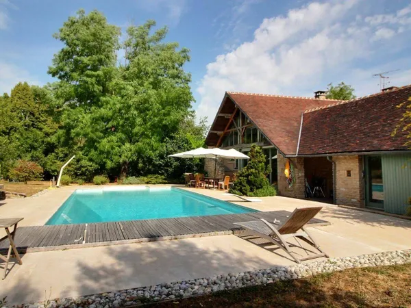 Maison 15 pièces 346 m²
