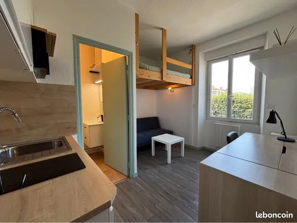 T1 meublé rénové avec mezzanine - Rennes Centre - 16m2