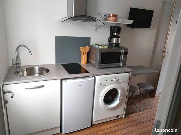Petit studio meublé a louer