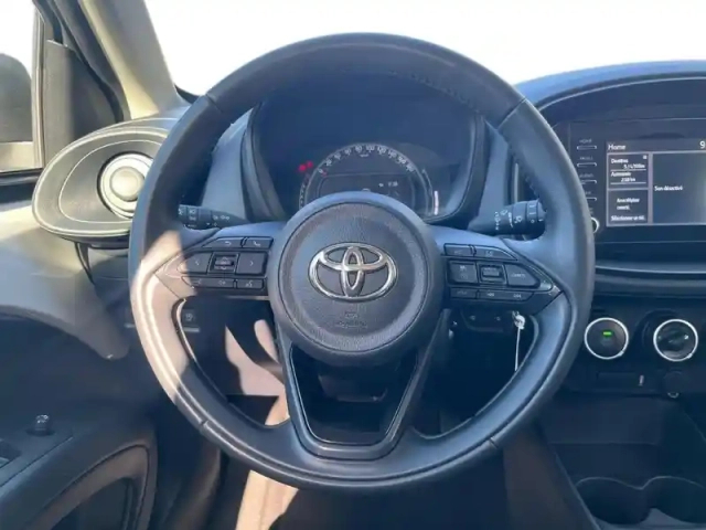 Toyota Aygo X 1.0 vvt-i 72ch dynamic — photo 15