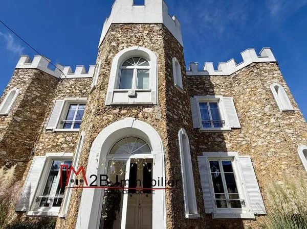 Maison 8 pièces 200 m²