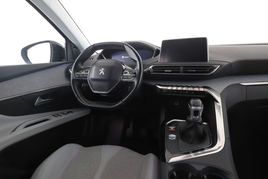 Peugeot 5008 1.2 PureTech Allure — photo 12
