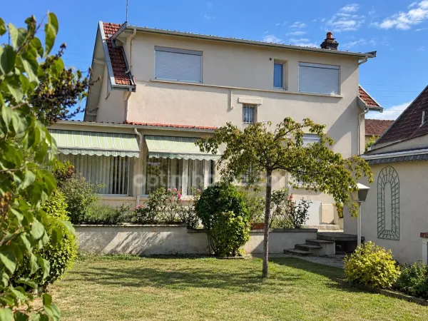 DIJON (Quartier COLOMBIERE) - MAISON FAMILIALE 141 M² - 5 CHAMBRES - JARDIN - GARAGE 40 M² - CAVE