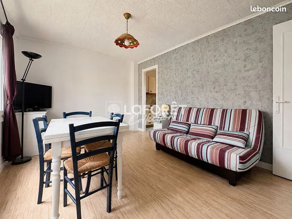 Studio 1 pièce 28 m²