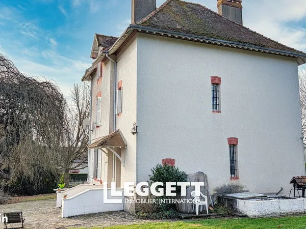 Villa 10 pièces 214 m²
