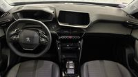 Peugeot 2008 1.2 PureTech 130ch S&S Allure Pack EAT8 — photo 11