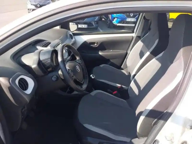 Toyota Aygo 1.0 vvt-i — photo 9