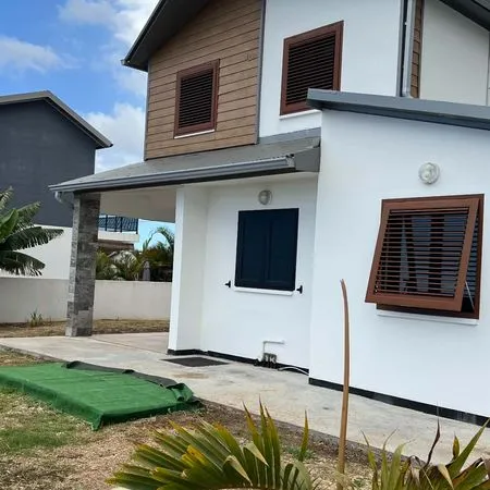 Villa T4 - 3 chambres - jardin - La Saline-les-Hauts - 1 495 CC