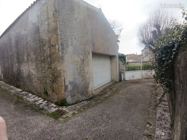 Garage et jardin viabilisé edf