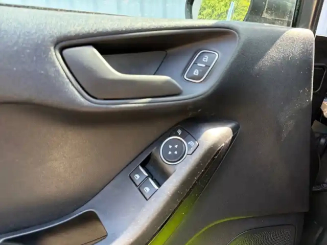 Ford Fiesta 1.0 ecoboost 95ch cool &amp; connect 5p — photo 6