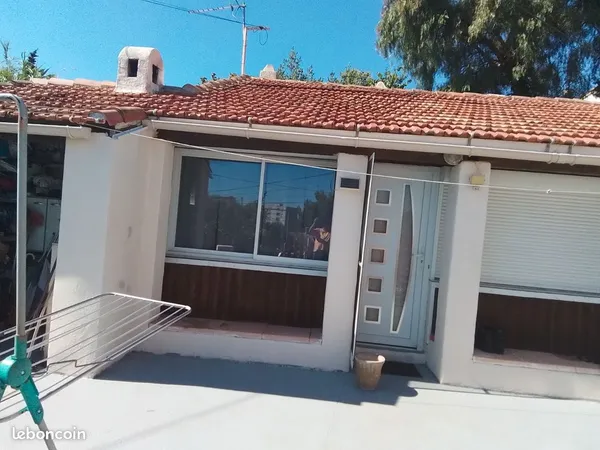 Petite maison de 50metres carre toute rénovée avec un jardin de 240 mètres carre
