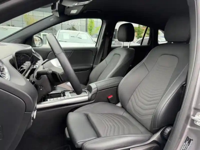 Mercedes Gla 200 d progressive line — photo 75