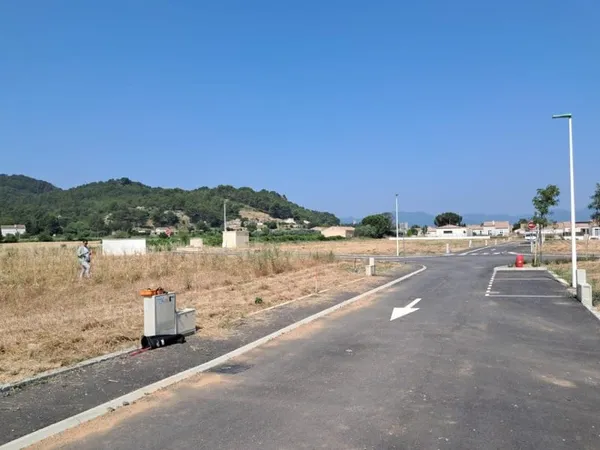 Terrain 517 m²