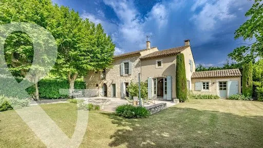 Maison 7 pièces 276 m²