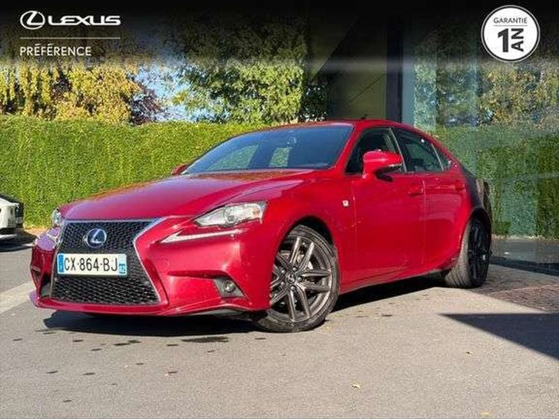 Lexus IS Lexus IS 300h F SPORT — photo 1