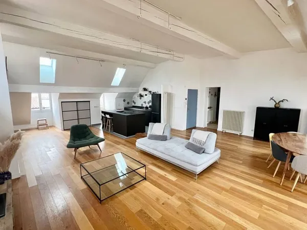 Appartement 3 pièces 114 m²