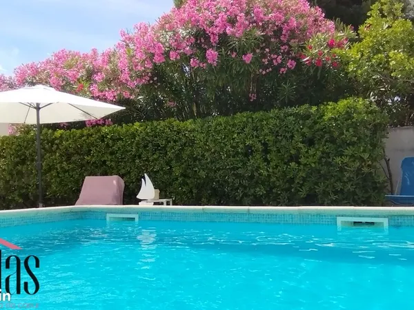 Villa 6 pièces 126 m²