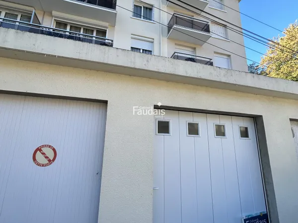Stationnement Location Saint-Lô   75€