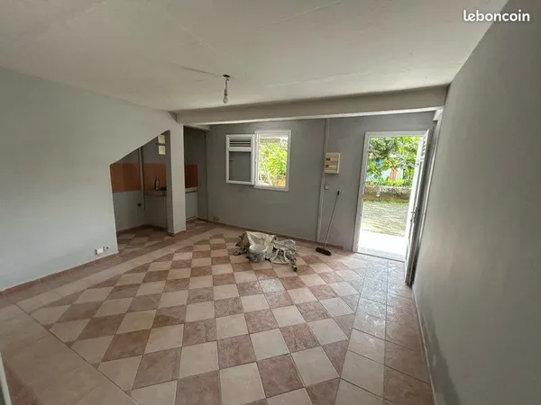 Appartement Location Saint-Joseph 2p 45m² 600€